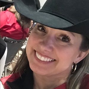 Meet your Posher, Christine